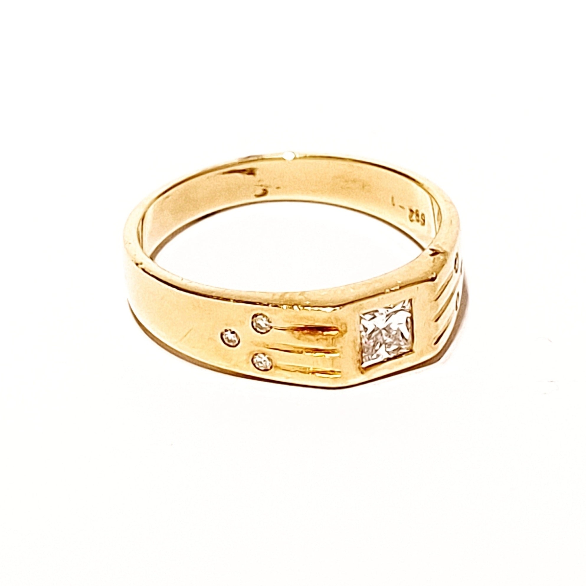 18ct Yellow Gold Diamond Men's Ring