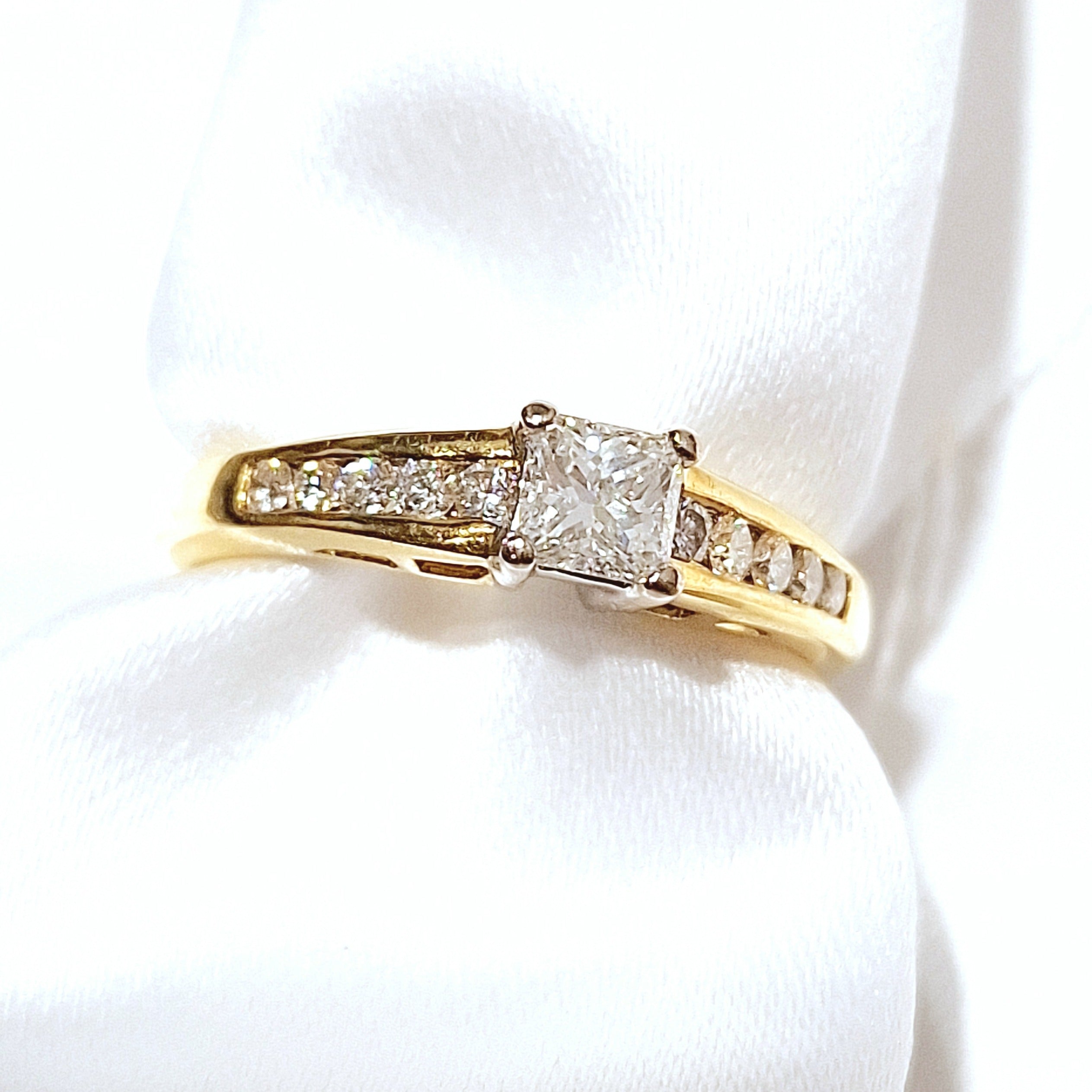 18ct Yellow Gold 0.65ct Princess Cut Diamond Ring