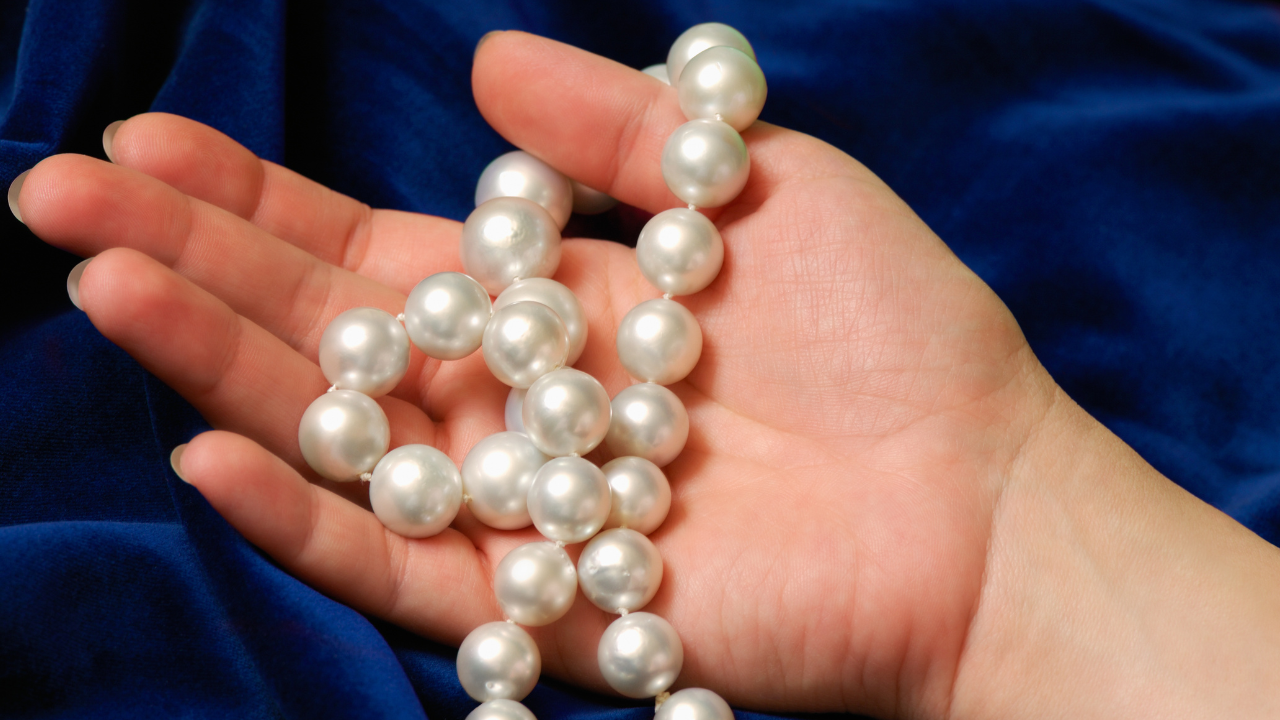 Beyond the Strand: Estate Pearl Jewellery You’ll Want to Wear Every Day