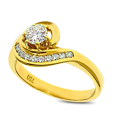 spiral diamond cluster ring in yellow gold | LONDON LOANS