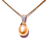 gold pearl and diamond pendant | LONDON LOANS