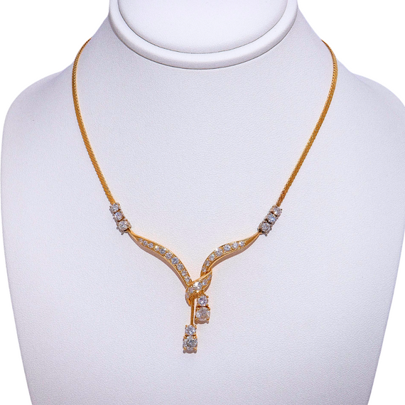 Diamond Necklet in Yellow Gold
