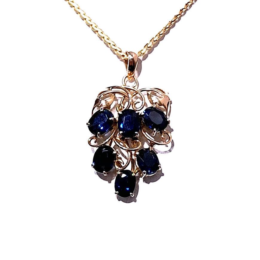 14ct Gold Sapphire Grapes Pendant