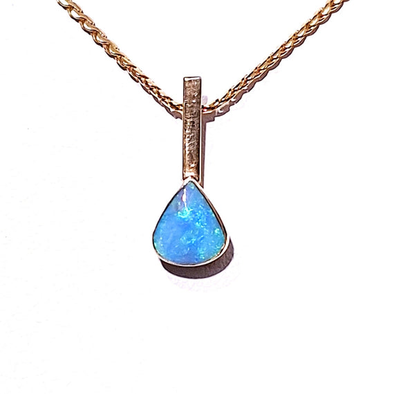 9ct Yellow Gold Opal Pendant