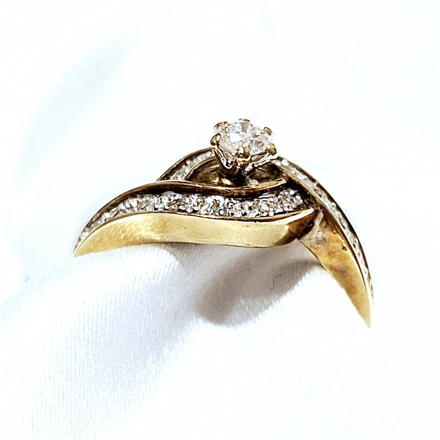 9ct Yellow Gold Diamond Cluster Ladies Ring