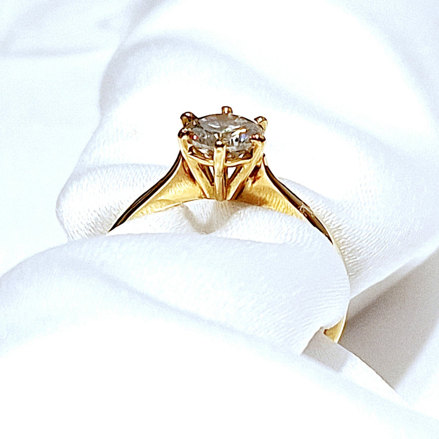 18ct Yellow Gold 0.75ct Diamond Solitaire Ring