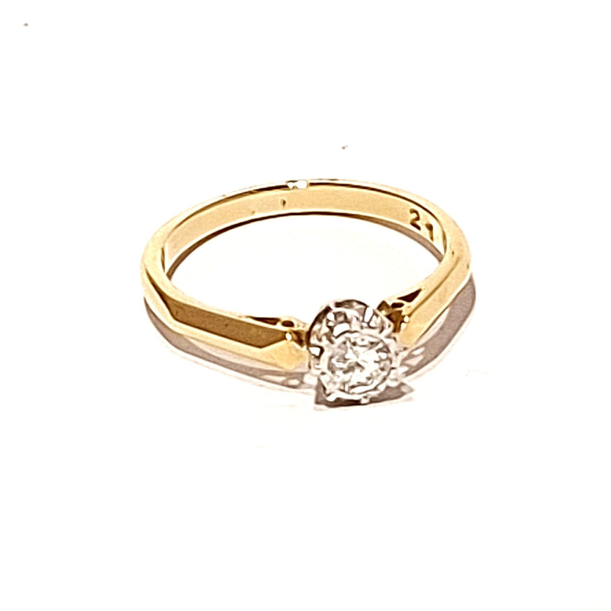 18ct Yellow Gold Antique VS Diamond Ring