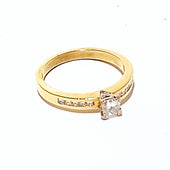 18ct Yellow Gold 0.50ct Princess Cut Diamond Engagement Ring