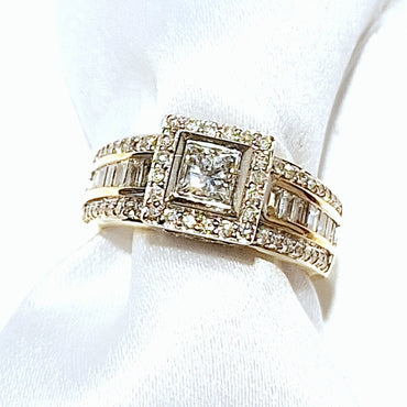 18ct Yellow Gold 1.00ct Diamond Cluster Ring
