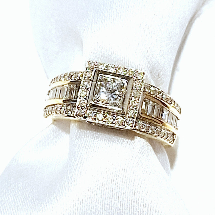 18ct Yellow Gold 1.00ct Diamond Cluster Ring