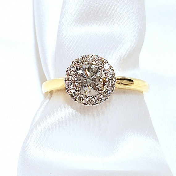 18ct Yellow Gold 0.81ct Diamond Halo Cluster Ring