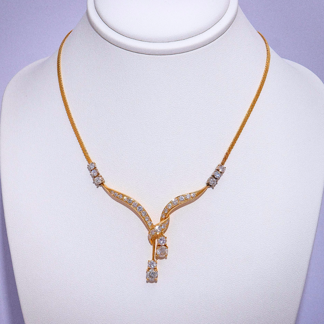 2.96ct Diamond Necklet in 18ct Yellow Gold