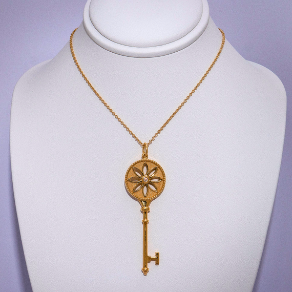 18ct Yellow Gold Diamond Key Necklace and Pendant