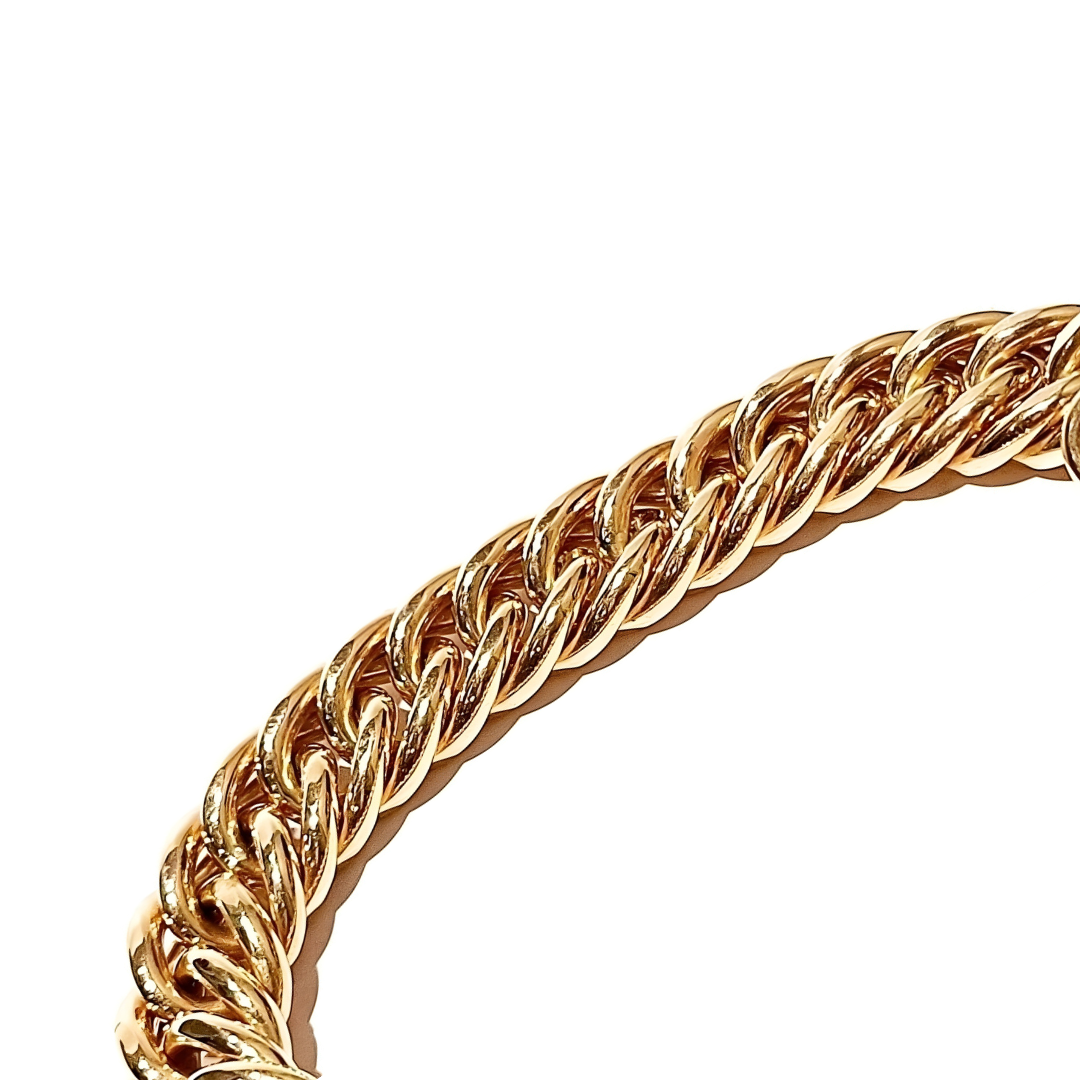 yellow gold chain bracelet with engraved heart padlock clasp charm | LONDON LOANS