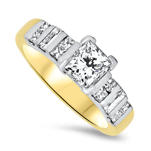 2.97ct Diamond Ring Set in 18ct Yellow Gold